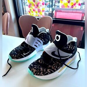 Nike KD 14 floral size US Men 7 (F 8.5)